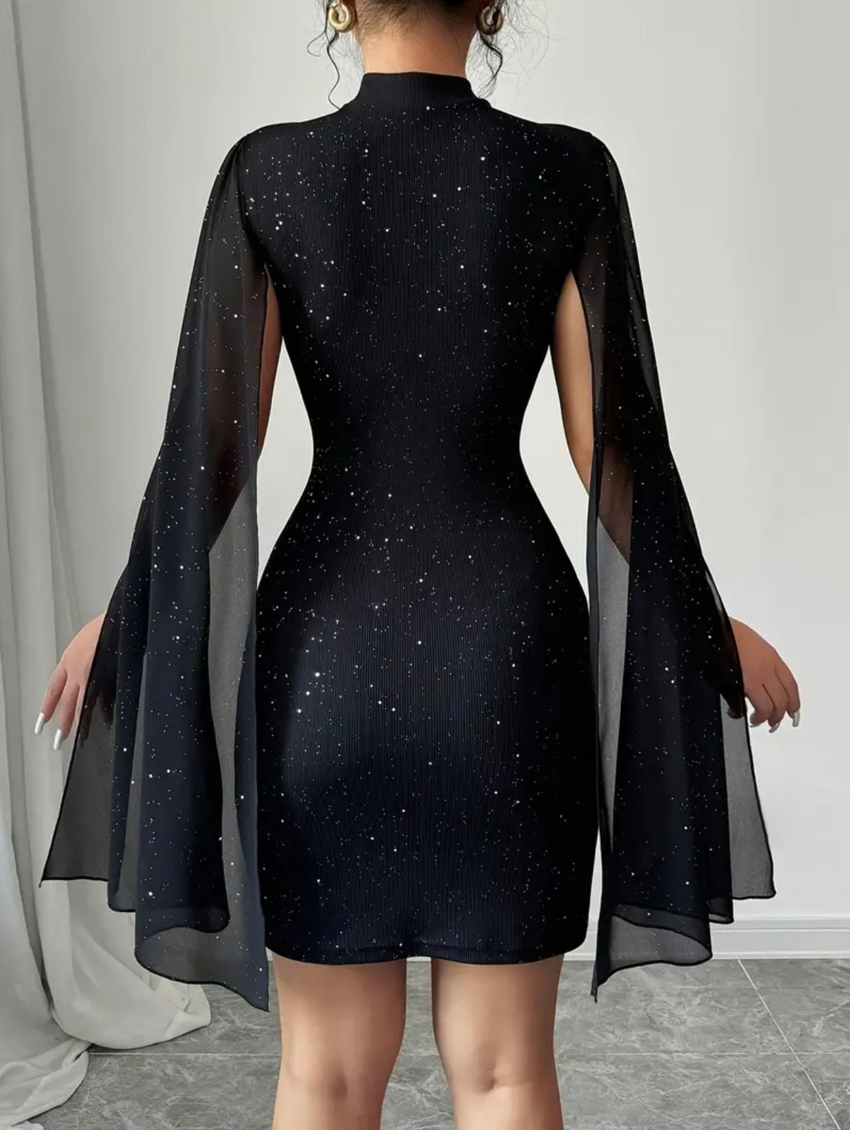 VESTIDO GLAM