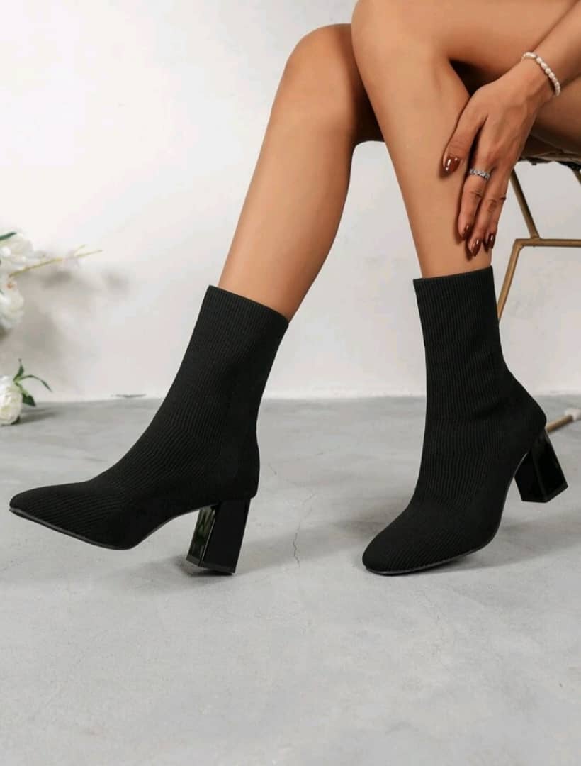 BOTINES