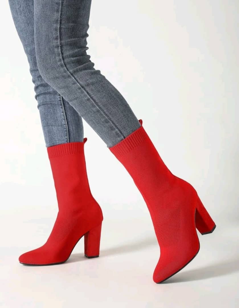 BOTAS ROJAS