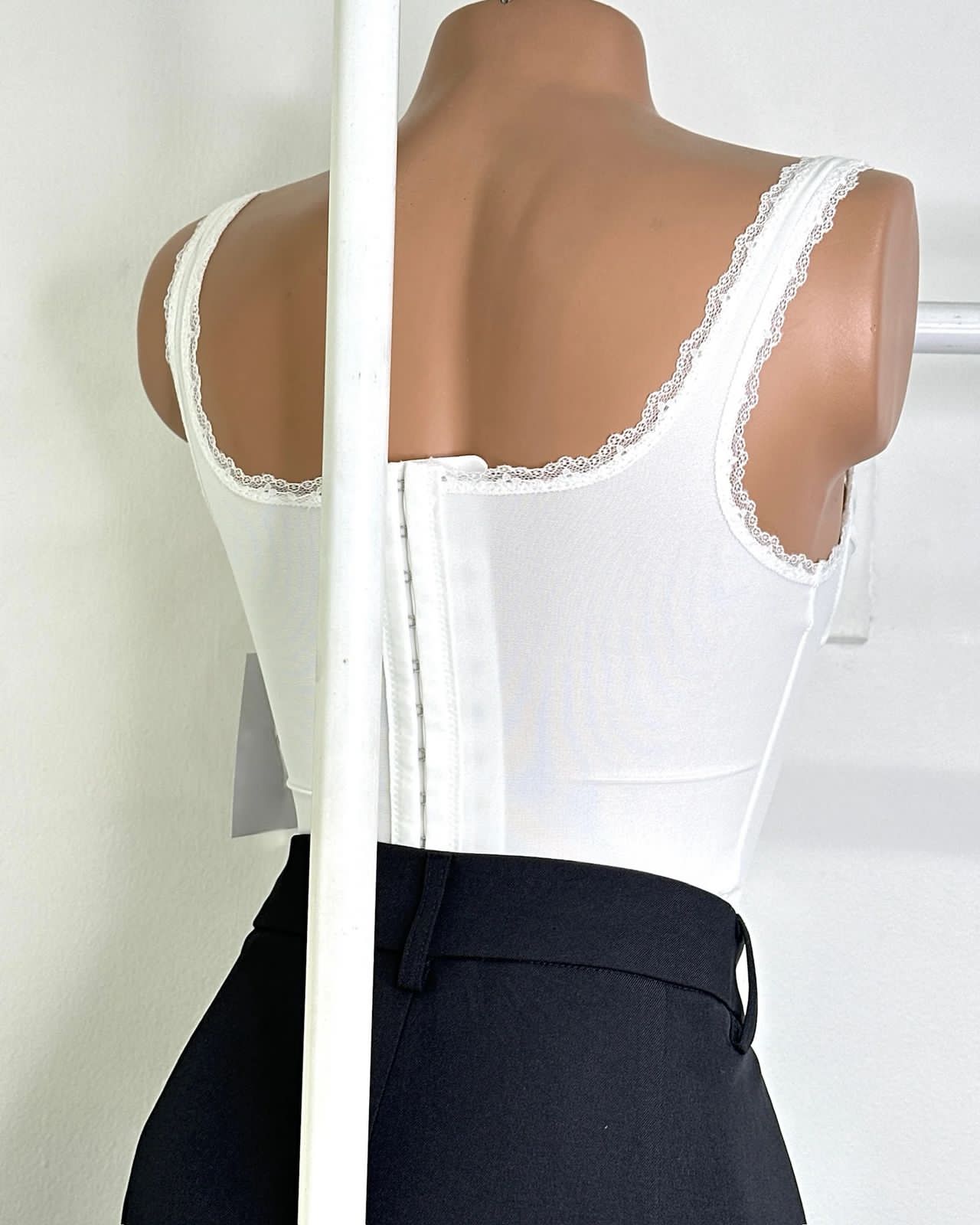 CONJUNTO CORSET Y FALDA