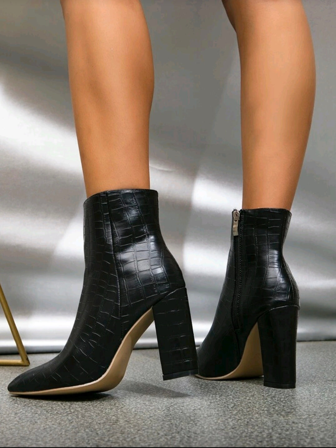 BOTINES