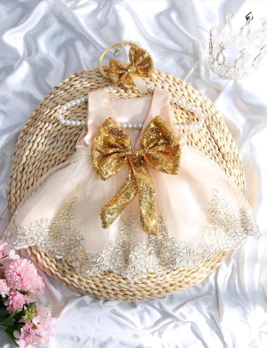 VESTIDO RECIEN NACIDA