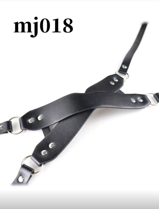 MASCARA DE CUERO