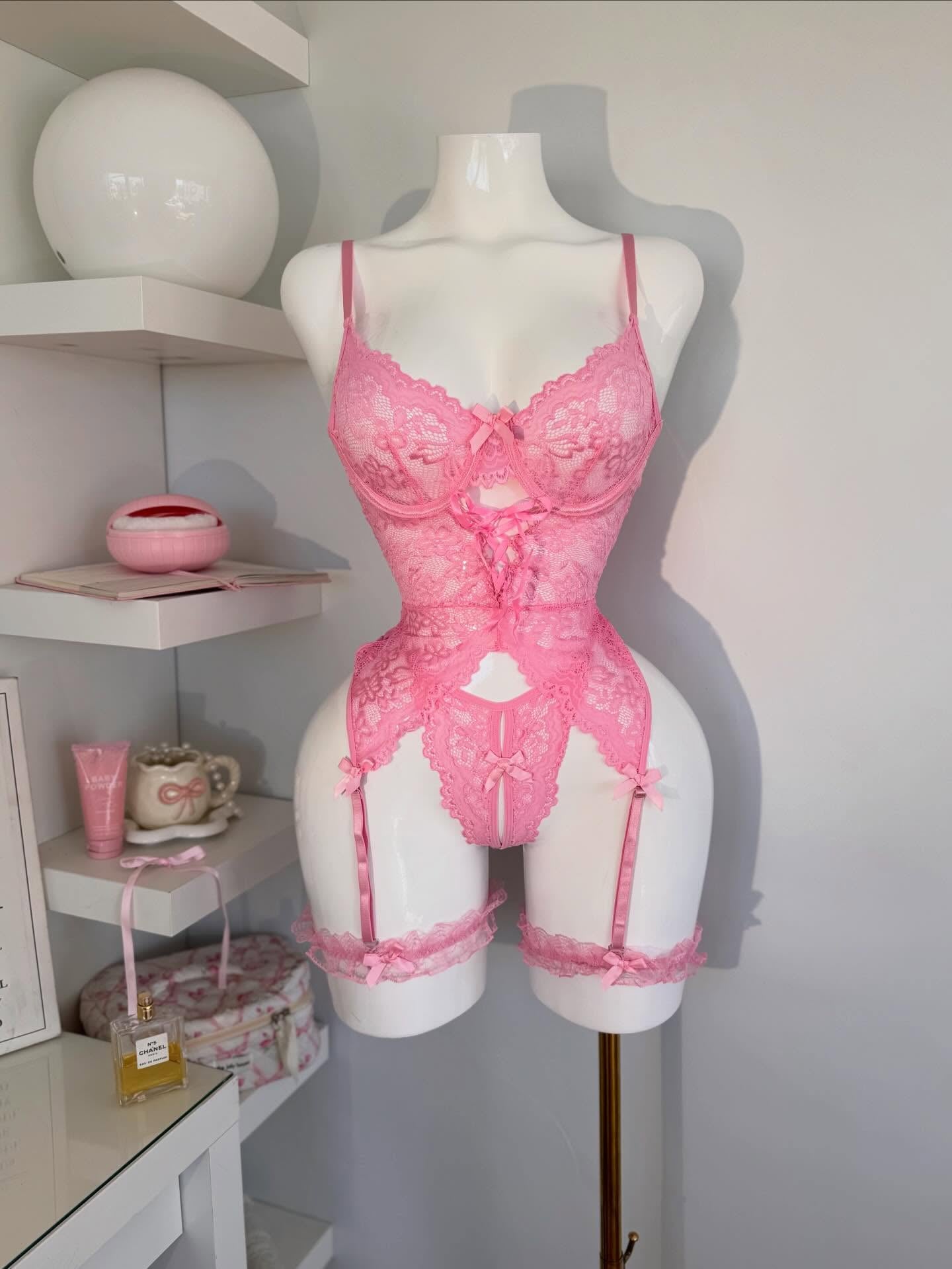 Lencería rosa