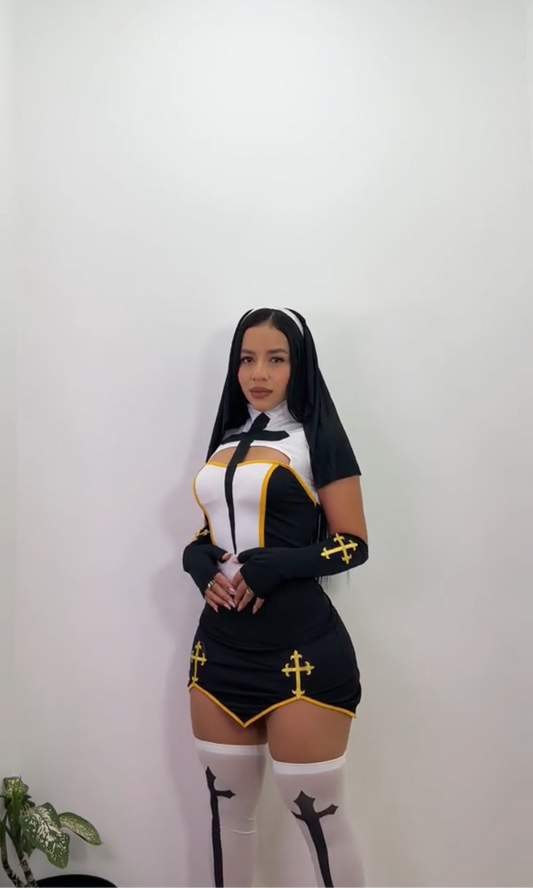 DISFRAZ MONJA