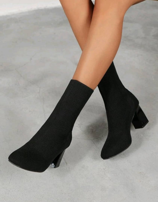 BOTINES