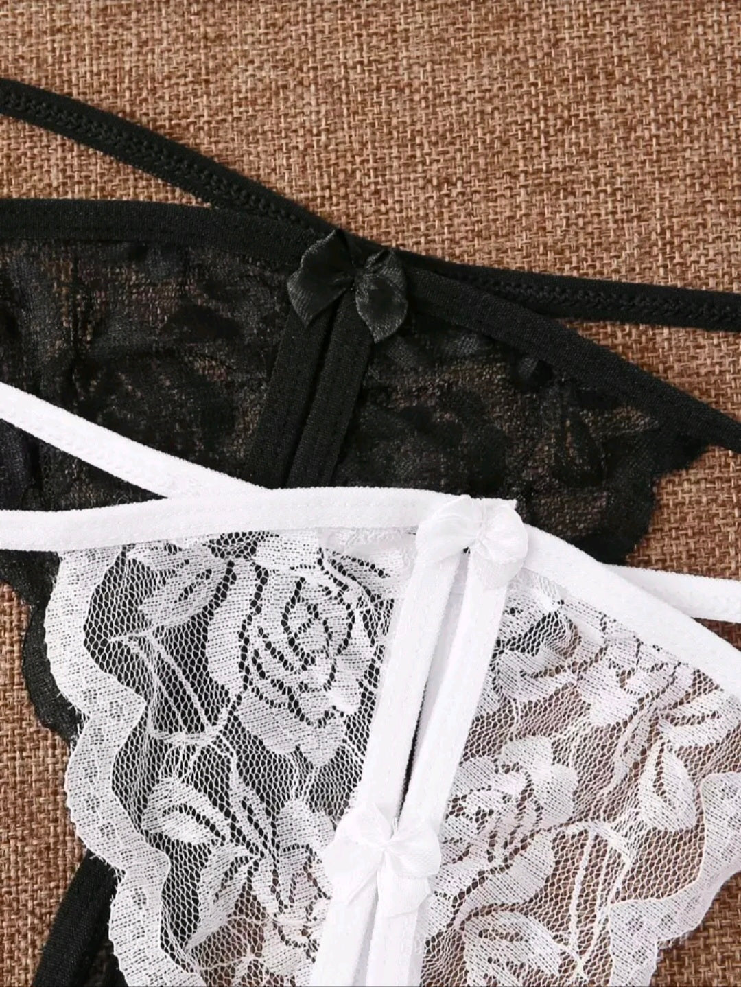 SET DE PANTYS CON ABERTURA