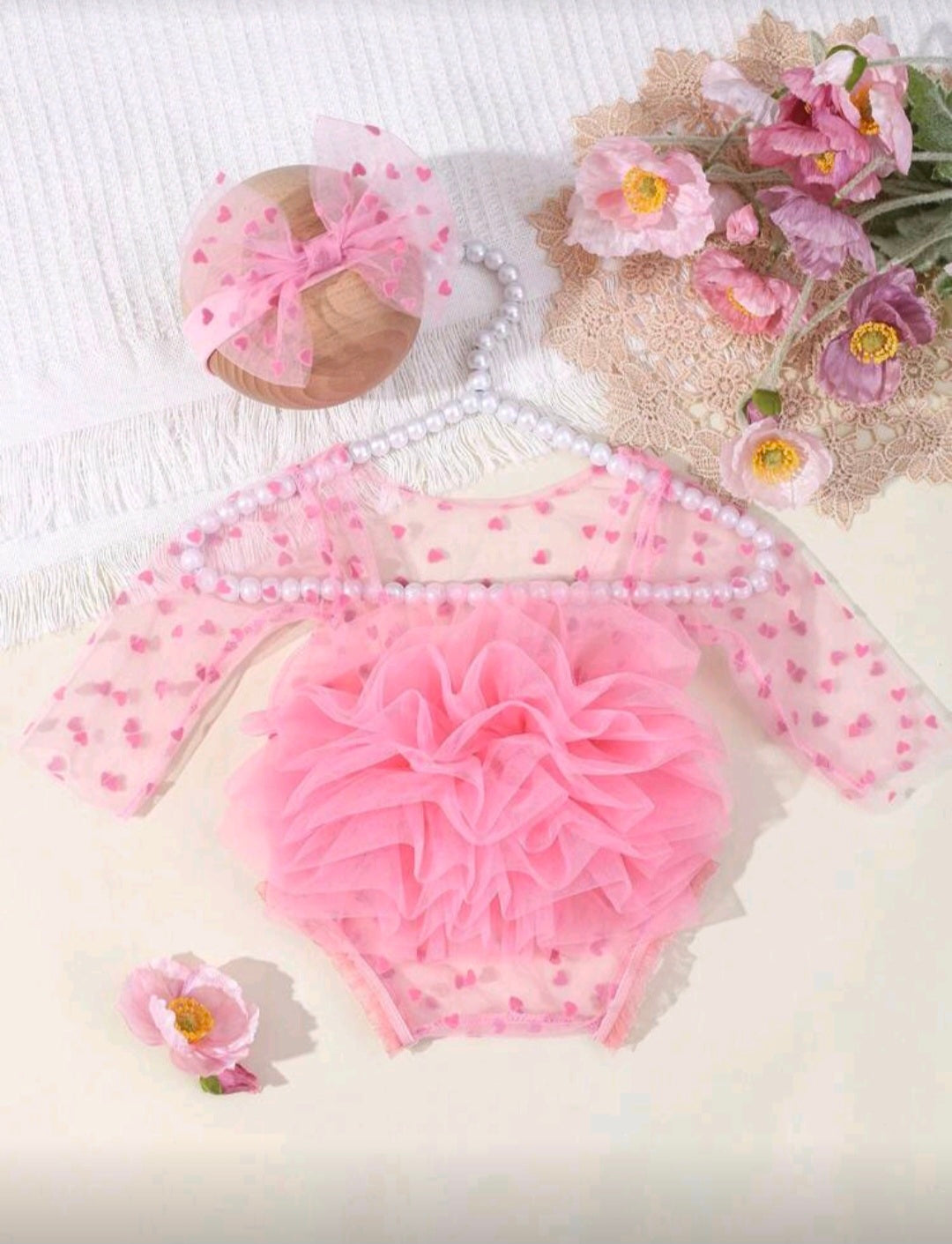 Set de body con encaje a lunares y diadema con moño para recién nacidos, utilizado como accesorios para fotografía