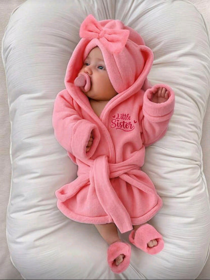 BATA DE BAÑO DE RECIEN NACIDA