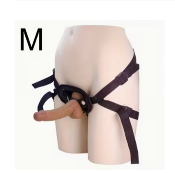 DILDO REALISTA CON ARNES