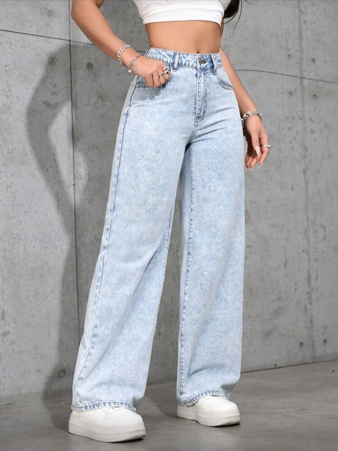 JEANS RECTO PIERNA SUELTA