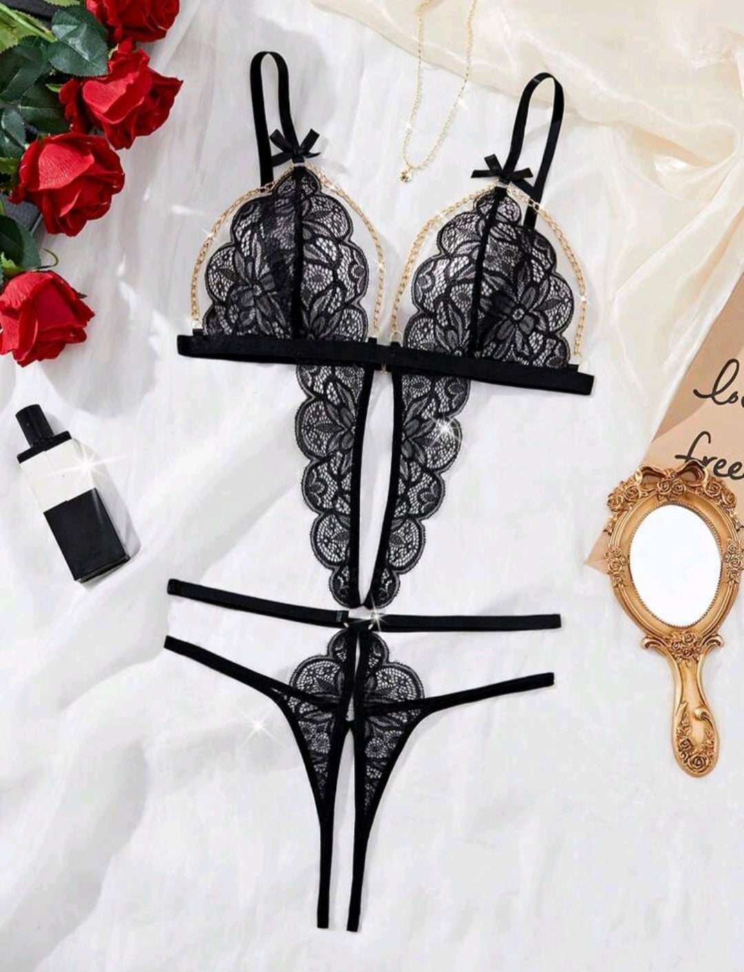 LENCERIA CON ABERTURA