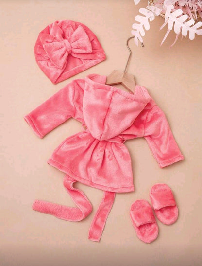 BATA DE BAÑO DE RECIEN NACIDA